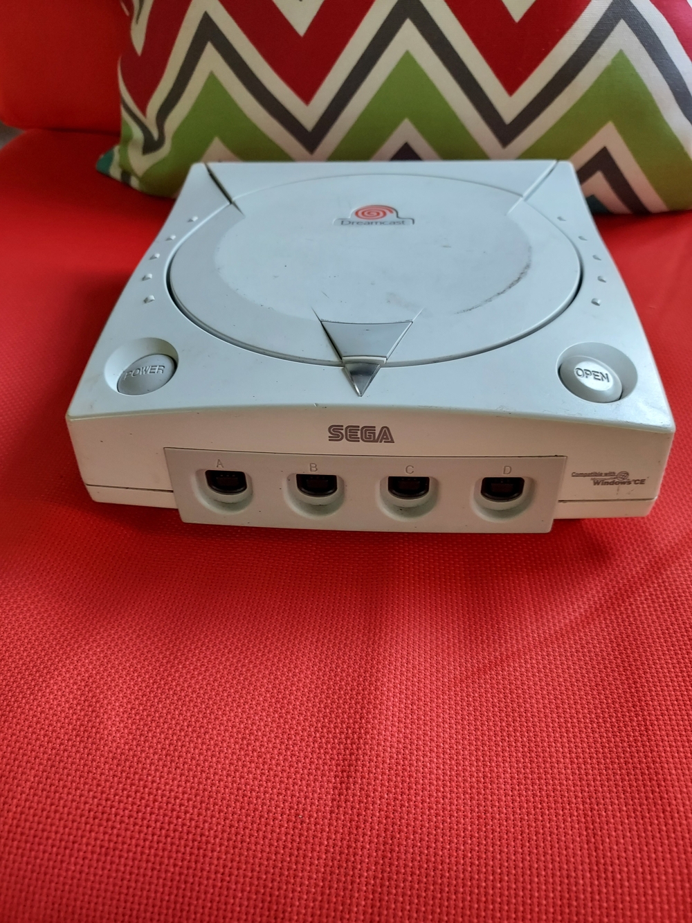 SEGA Dreamcast Console - Classic White Retro Gaming System